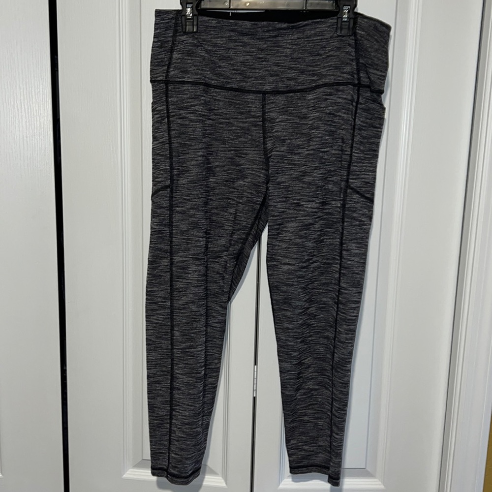 Victoria’s Secret Total Knockout Leggings | Size XL | Gray